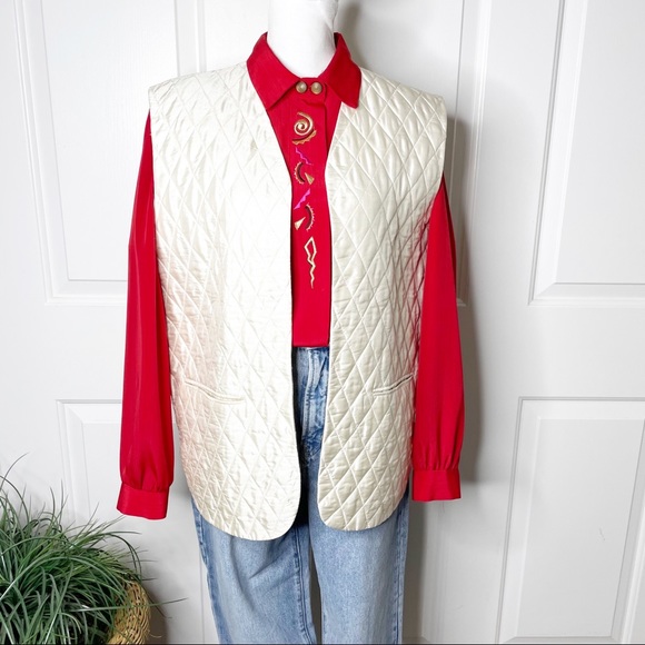 Vintage Jordana Red Embroidery Button up blouse - Picture 3 of 11